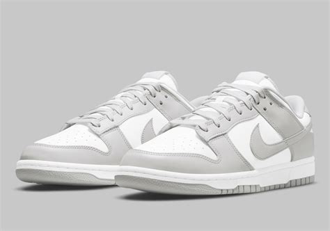 grey Nike dunk women's